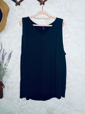 Sleeveless Black V-Neck Blouse With Button Detail By Torrid Size 3 Polyester Ble
